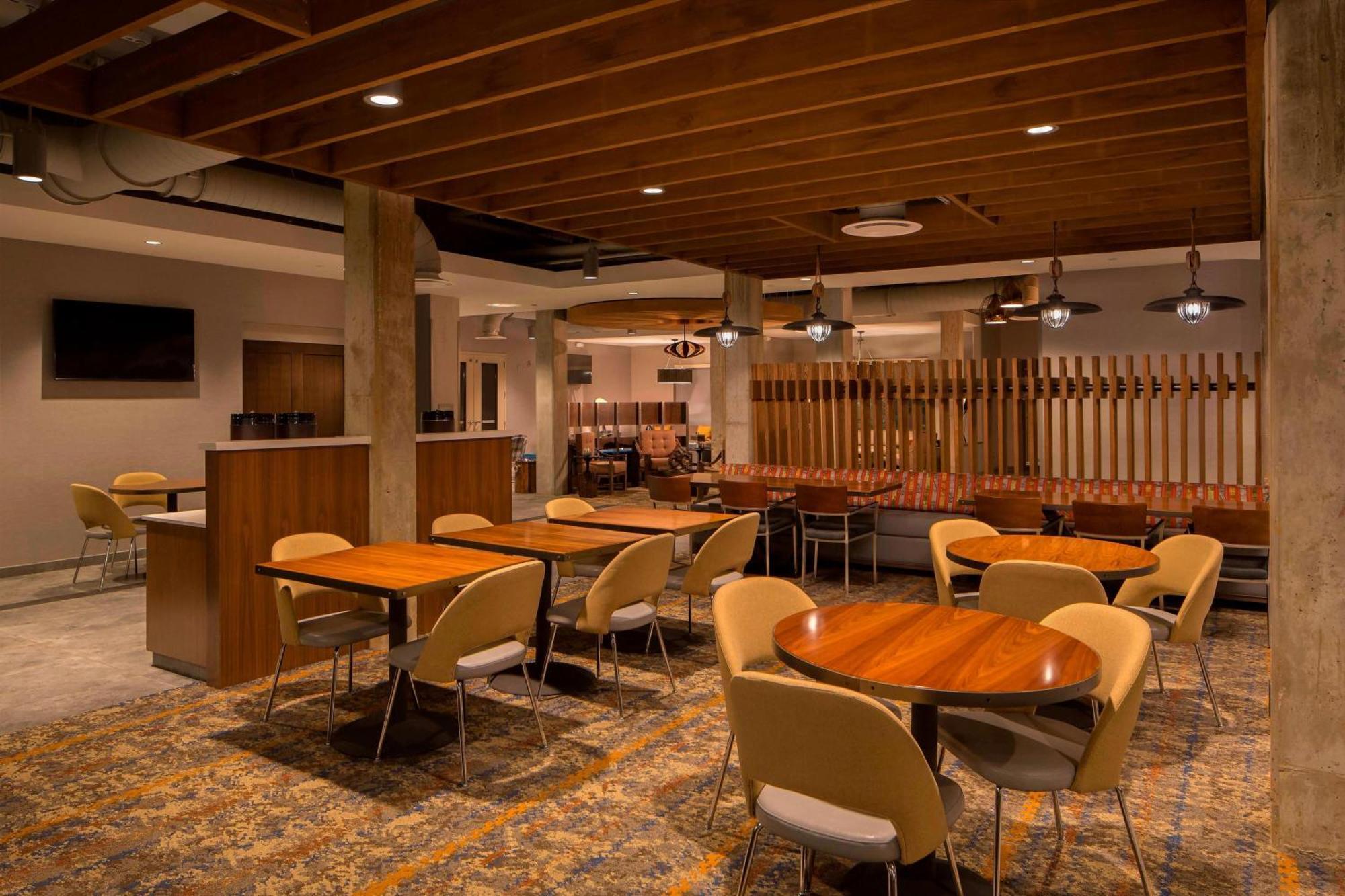 Towneplace Suites By Marriott Foley At Owa Exteriör bild